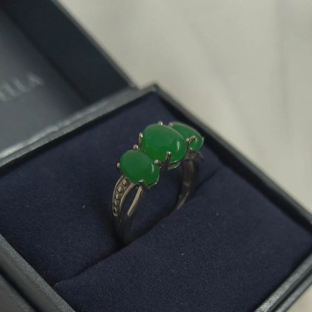 925 Genuine Green Jade Ring - Picture 5 of 7
